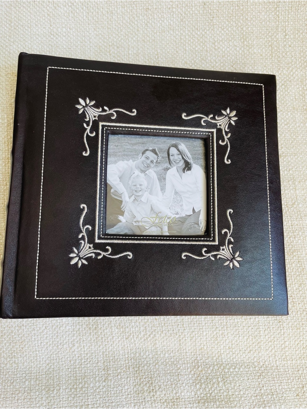 Vintage Brown Faux Leather Ornate Floral Photo Album Fits 200 4x6" Photos